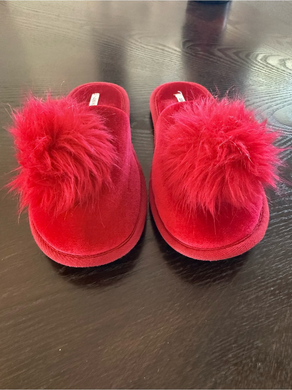 Victoria's Secret Red Plush Pom-Pom Women's Slippers Size Small - Picture 2 of 6